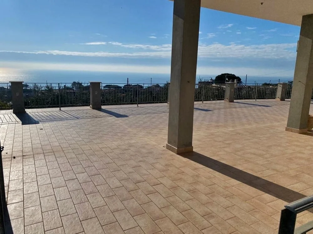 Read more about the article Gaeta villetta panoramicissima periodo estivo