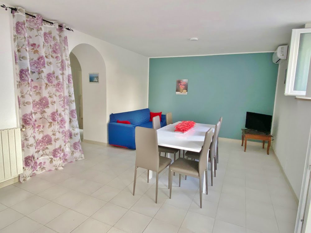 Read more about the article Gaeta apartment just steps from the center for the summer period