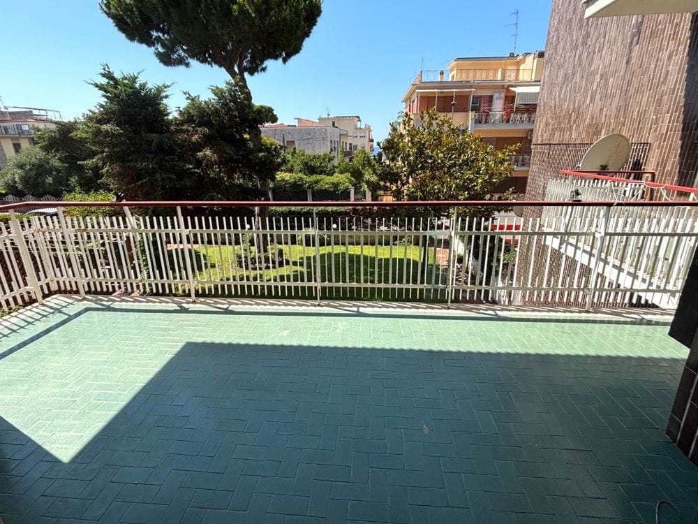 Read more about the article Gaeta Serapo, a stone’s throw from the sea, a unique opportunity.