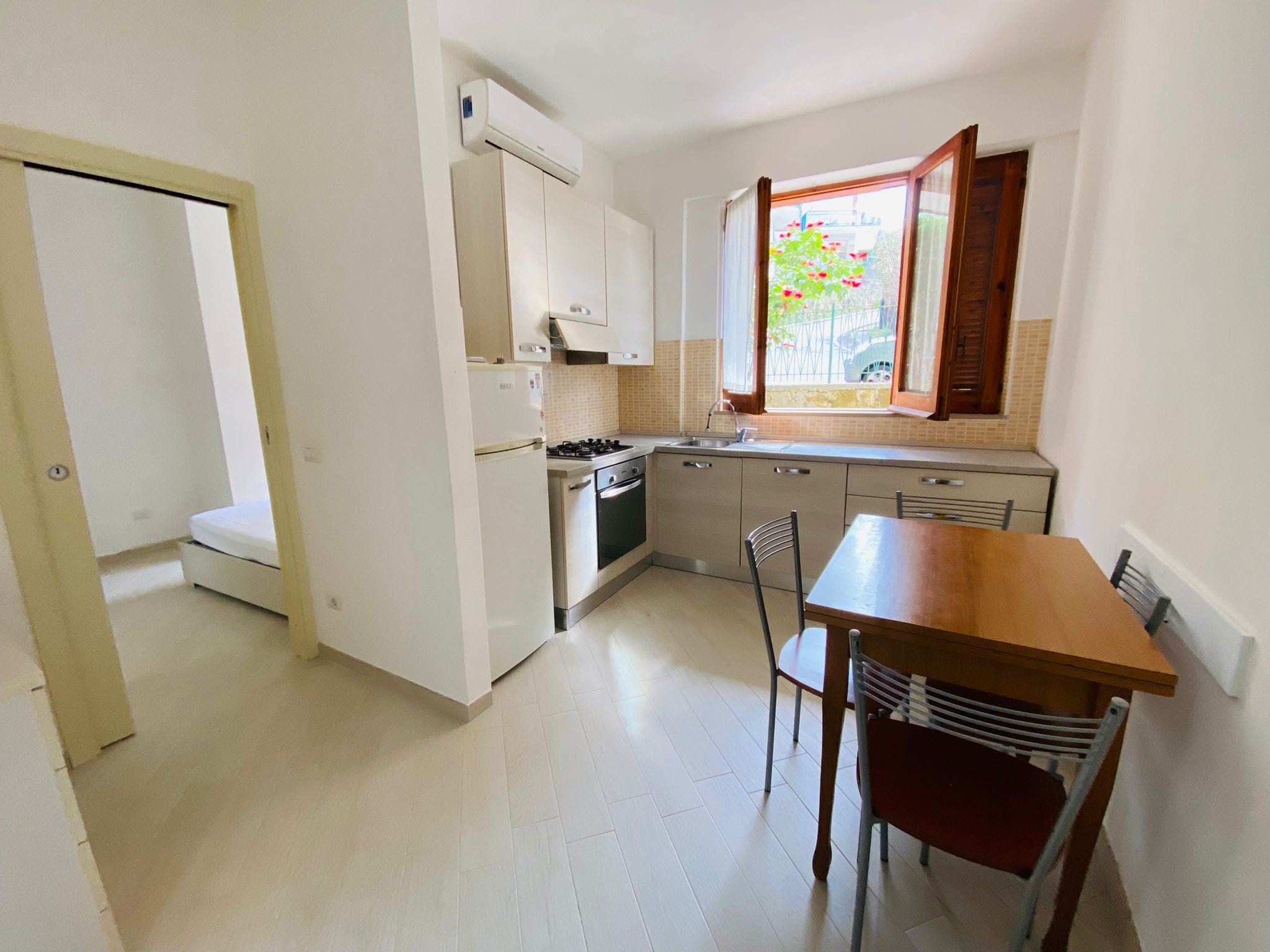 Read more about the article Gaeta Via Fabio Massimo nice mini apartment