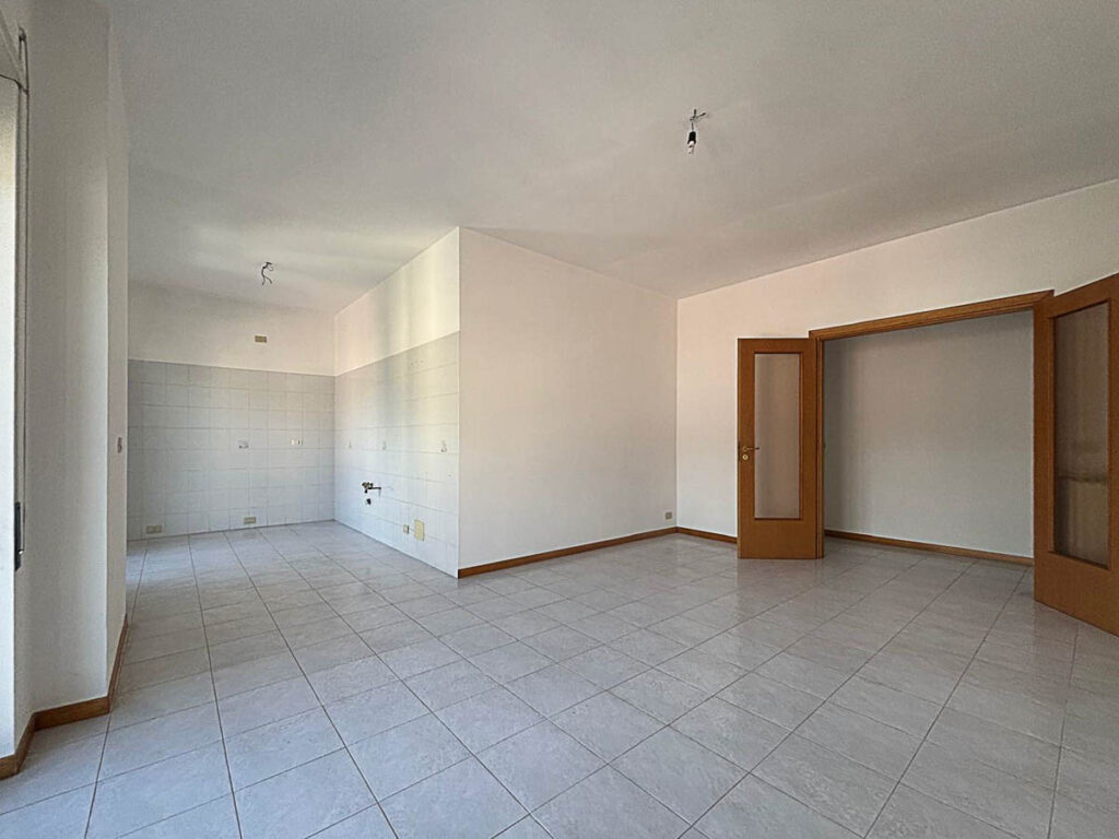 Itri – Via E. De Filippo | Appartamento in vendita image 1