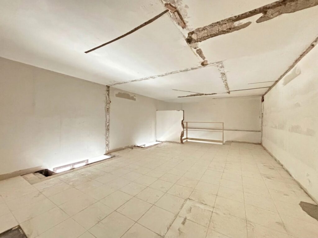 Formia trilocale moderno in Via Vitruvio image 5