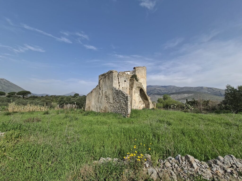 SOGNI UNA VILLA INDIPENDENTE A GAETA? ECCO LA TUA OCCASIONE GIÀ PRONTA A PARTIRE. image 1