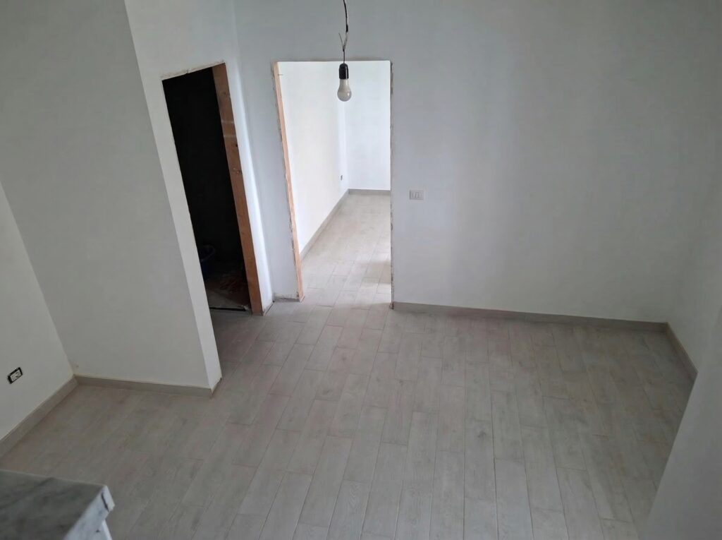 Formia trilocale moderno in Via Vitruvio image 3