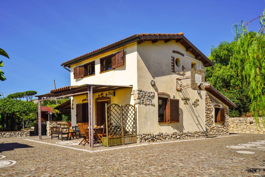 Gaeta villa curata nei mini dettagli per il mese di Luglio image 5